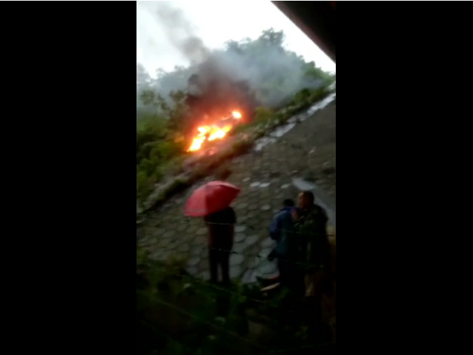 驚險!|曾都區(qū)洛陽鎮(zhèn)珠寶山村劉如清叔侄三人奮不顧身勇救車禍中落難司機